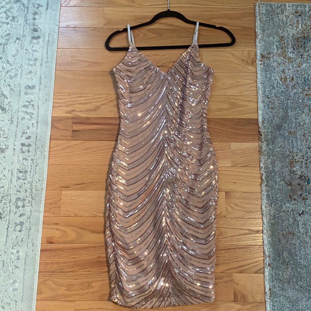 Beige/light pink sequenced dress